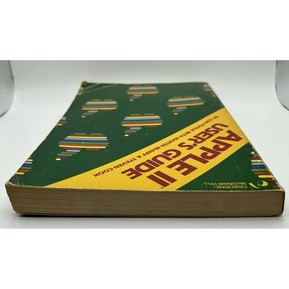 Apple II PC User's Guide Paperback 1981 ISBN 0931988462 Lon Poole Steve Textbook